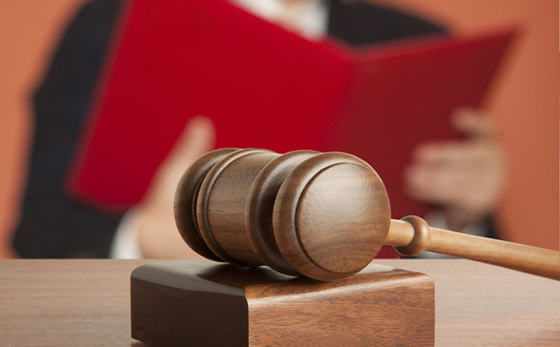 被告其行为已构成过失损坏交通设施罪