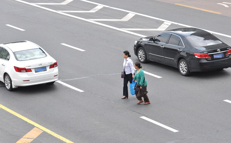 机动车与非机动车、行人发生交通事故