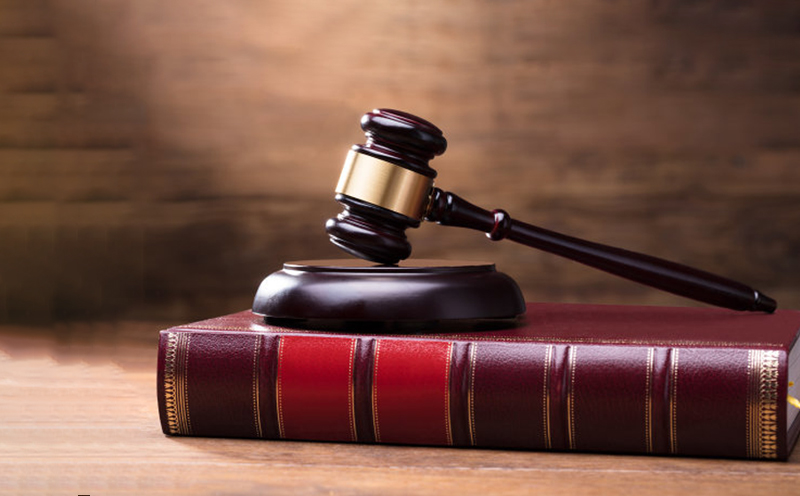 侵害他人造成人身损害的，应当赔偿医疗费、护理费