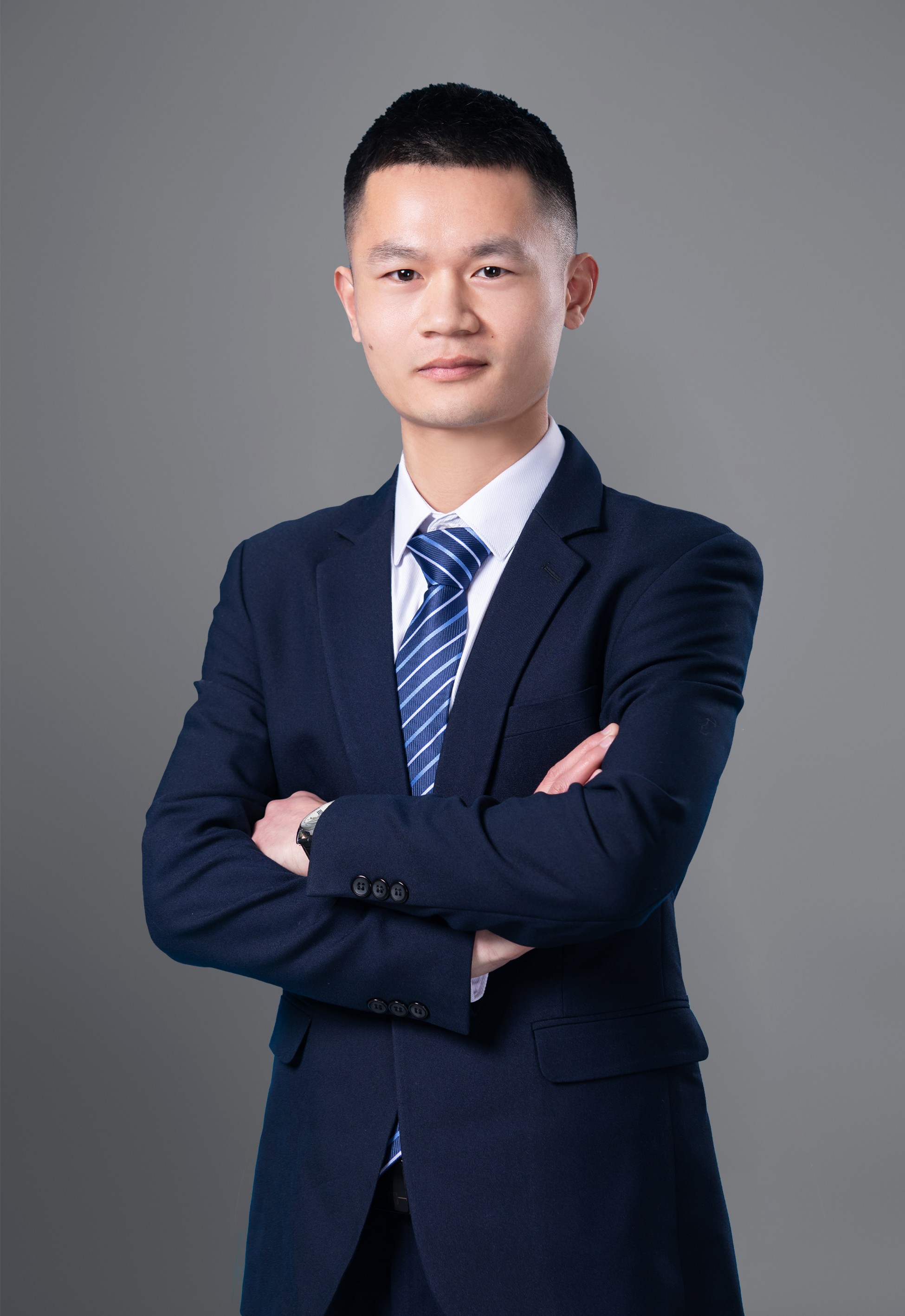 喻峥嵘律师
